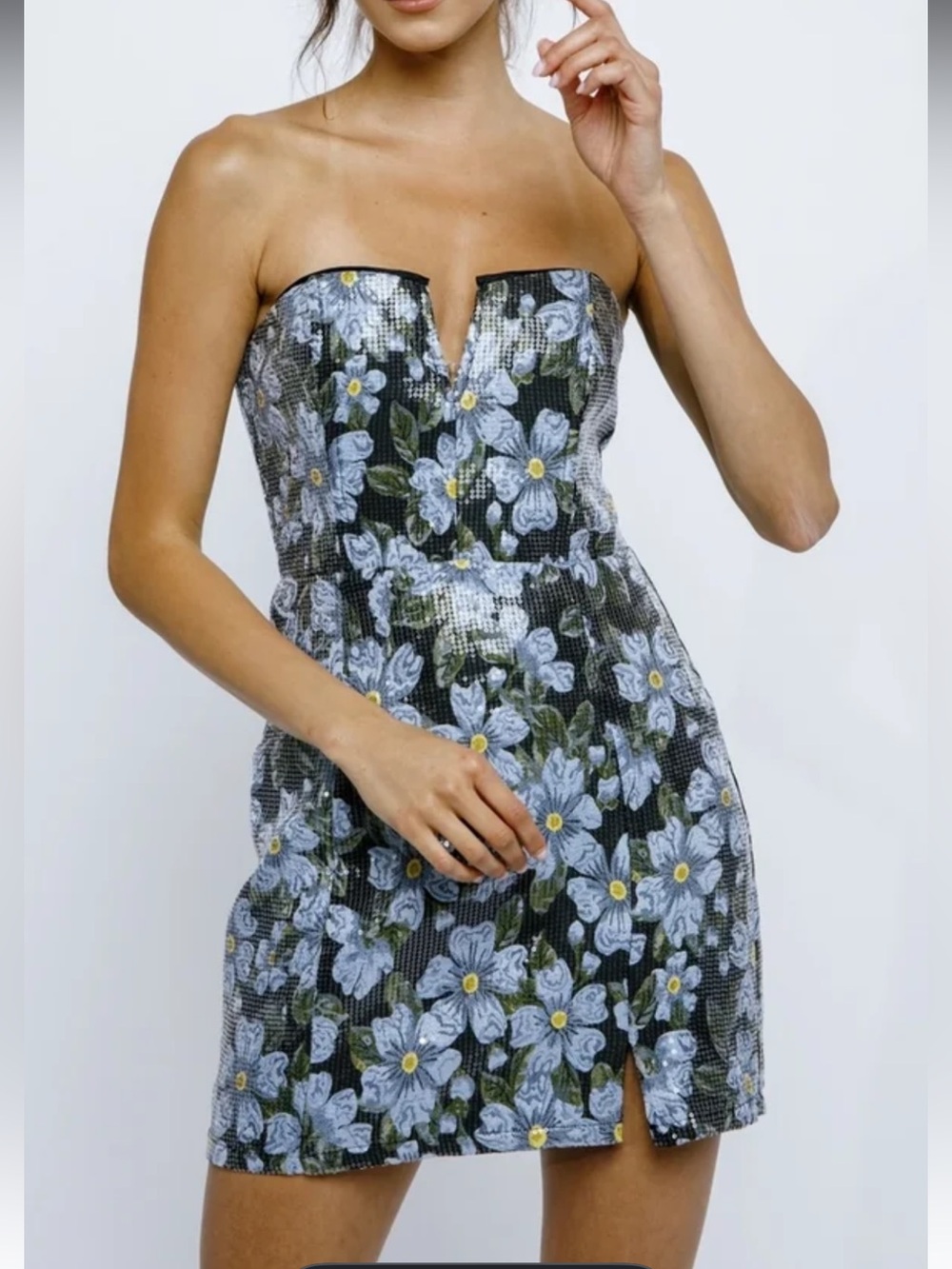 Storia Strapless Floral Sequin Mini Dress in Black and Light Blue